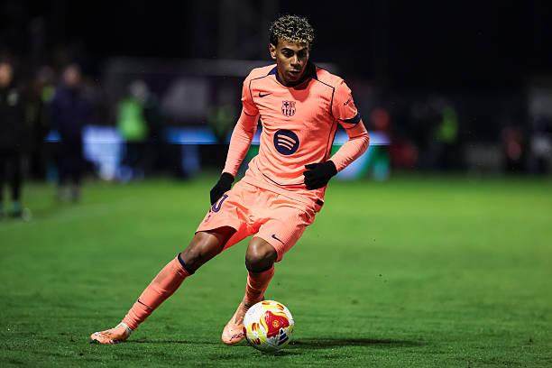 欧冠金靴榜：哈兰德12球领跑，姆巴佩10球紧追