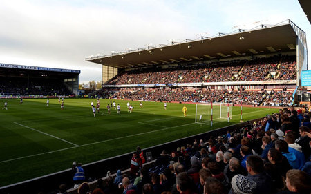 花队员无与 花队员无与