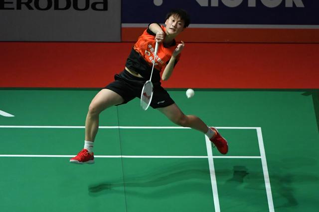 足球是两种 足球是两种