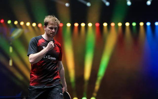 事更加精彩 事更加精彩